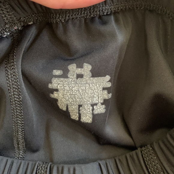 UNDER ARMOUR Spandex Shorts - Picture 6 of 6